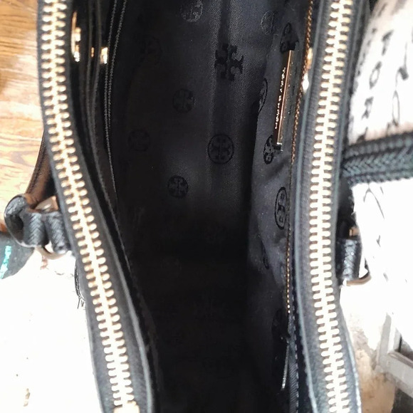 Tory Burch Robinson Multi Saffiano Double Zip Bag - Picture 11 of 14